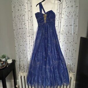 deb - Junior Special Occasion Dress, Size 5